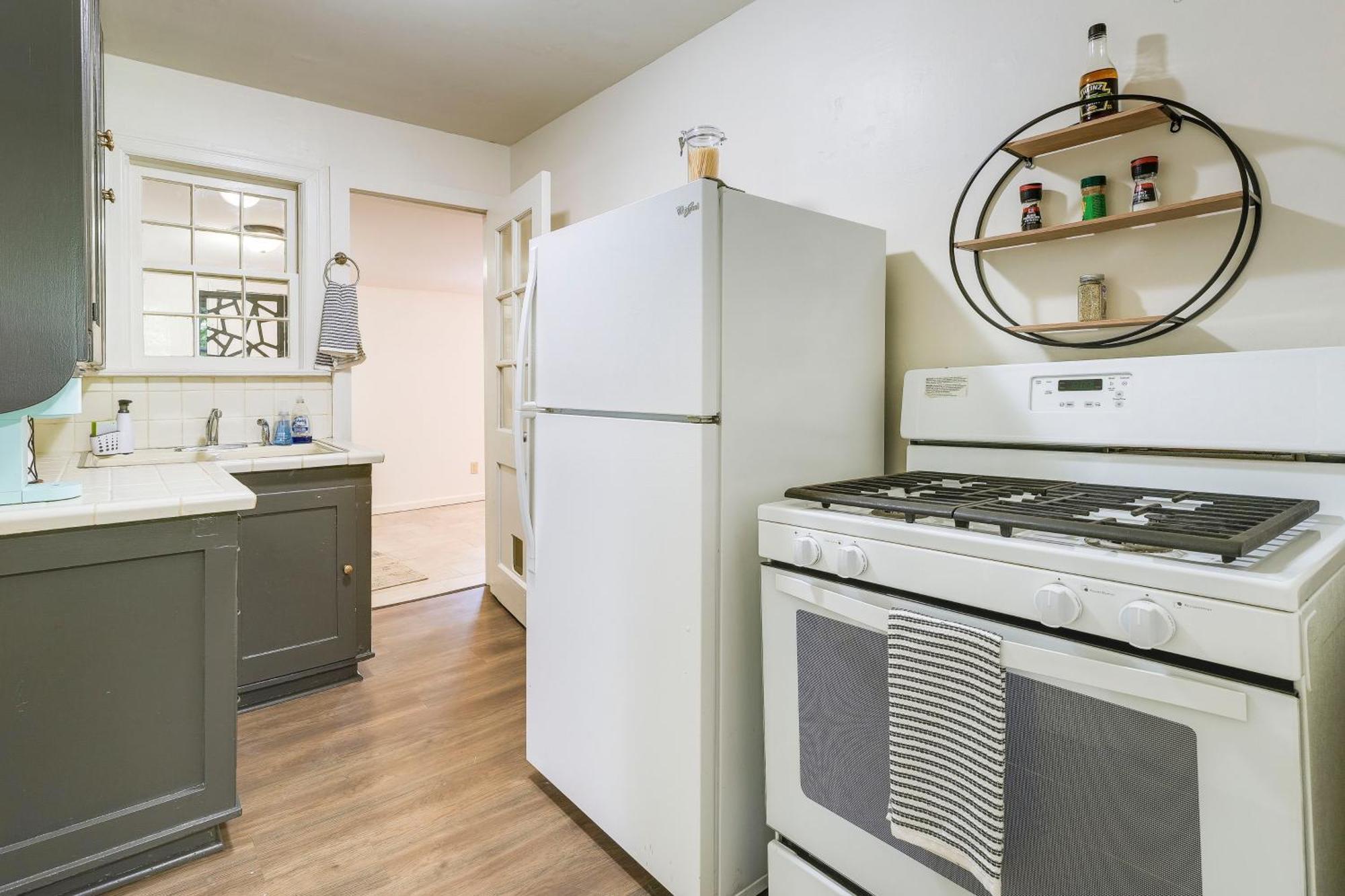 Springfield Home With Yard 3 Mi To Downtown! מראה חיצוני תמונה